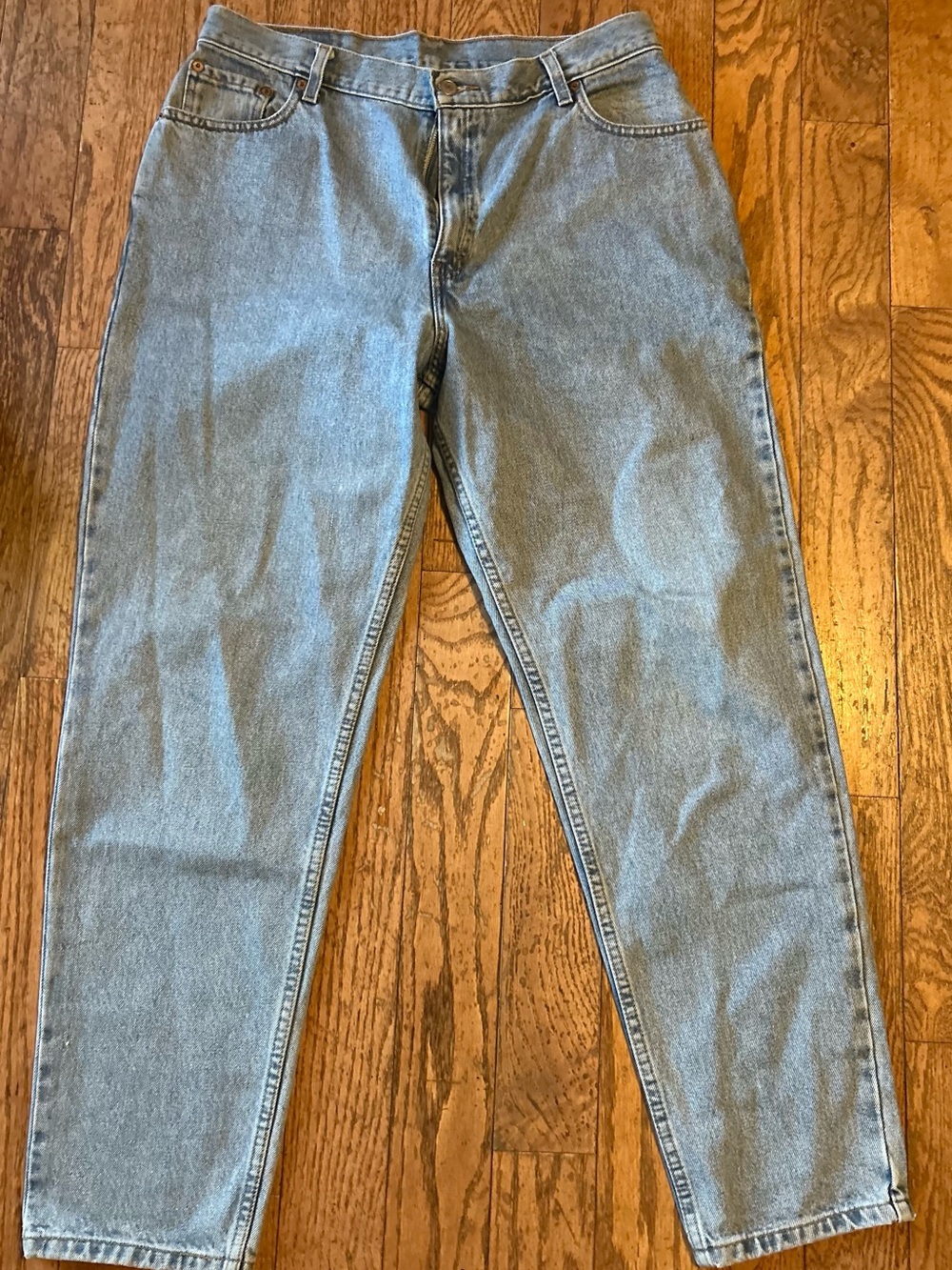 Classic Light Blue womens 550 Relaxed tapered leg Jeans - Timeless Denim Fit